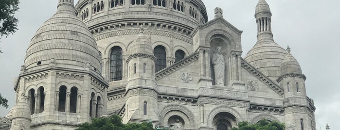 Basilique Sainte-Jeanne-d'Arc is one of Églises & lieux de cultes de Paris.