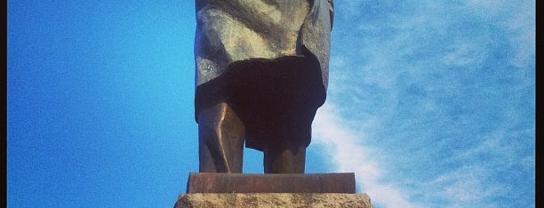 Памятник В. И. Ленину is one of Памятники Ленину.