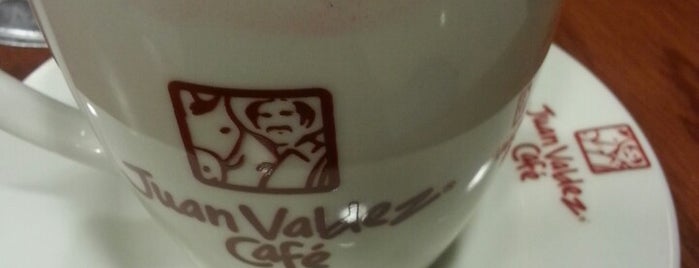 Juan Valdez Café is one of Antonio Carlosさんのお気に入りスポット.