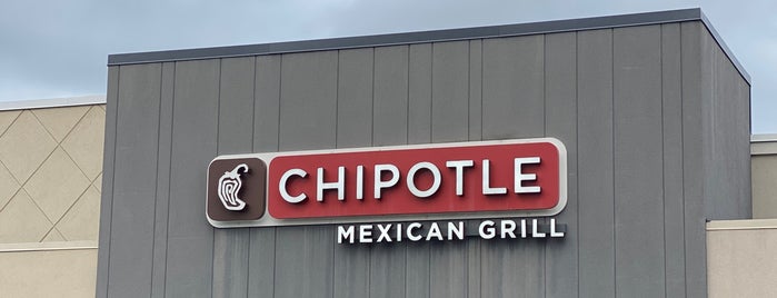 Chipotle Mexican Grill is one of Philly Vegan.