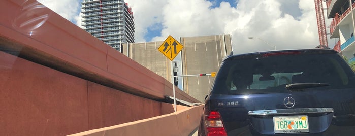 Drawbridge Signal At Hallandale is one of Albert : понравившиеся места.