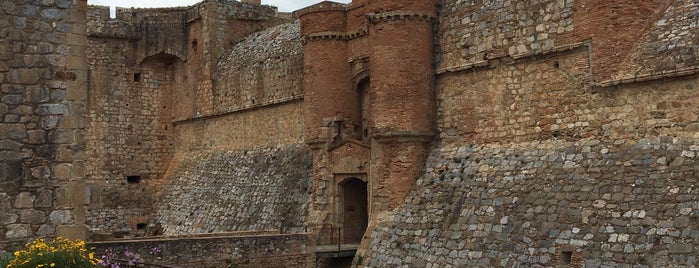 Fort de Salses is one of Lieux sauvegardés par Jean-Marc.