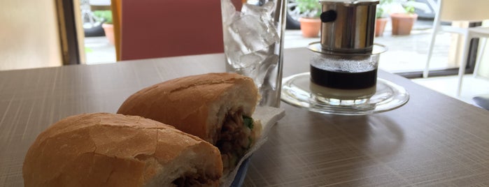 Bon Banhmi is one of Places to Try.