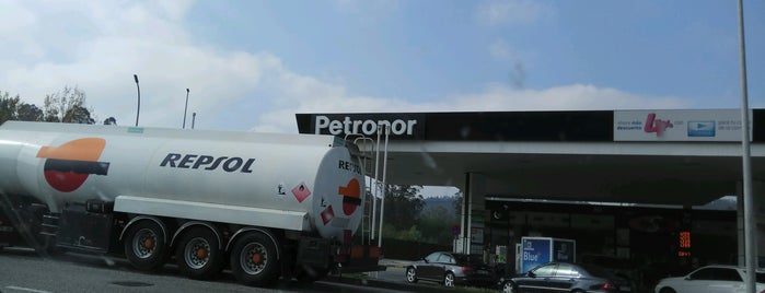 Estación de Servicio Petronor - Repsol is one of motor.