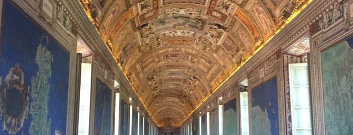 Галерея географических карт is one of Vatikan.