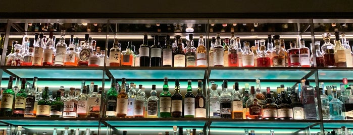 The Bar at Eleven Madison Park is one of Manhattan: Local’s Fave Restaurant List.