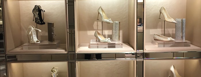 Jimmy Choo is one of Paris boutique and malls.