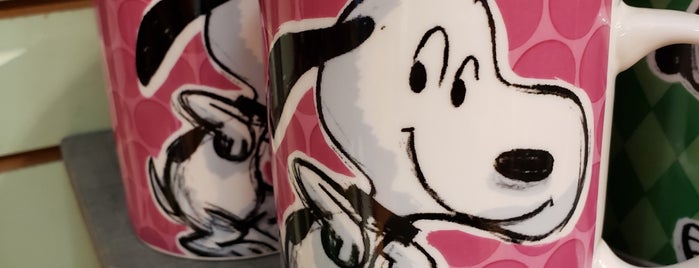 Snoopy's Camp Store is one of Gさんのお気に入りスポット.