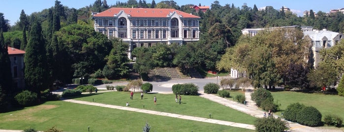 1. Erkek Yurdu (Hamlin Hall) is one of Boğaziçi Üniversitesi.