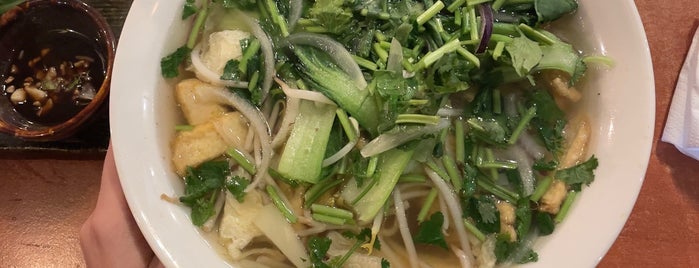 Đồng Xuân Quán is one of Lunch favorites.