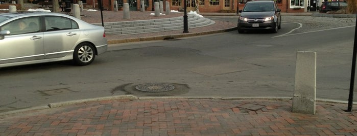 Downtown Newburyport is one of Joelさんのお気に入りスポット.