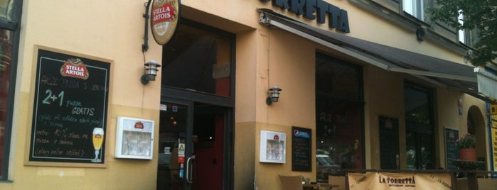 Pizzeria La Torretta is one of สถานที่ที่ Jiri ถูกใจ.