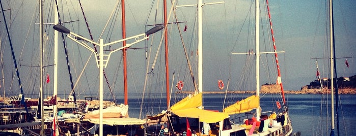 Datça Yat Limanı is one of Tempat yang Disukai Hatice.