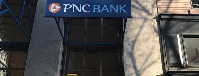 PNC Bank is one of Tempat yang Disukai josef.
