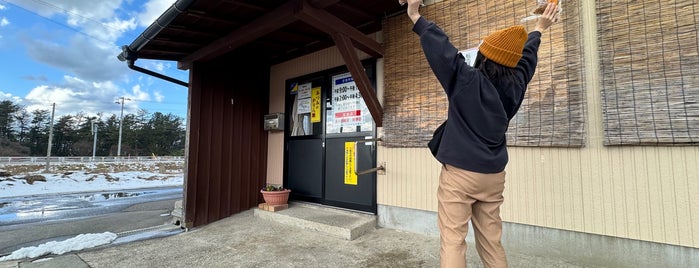 渥美菓子店 is one of 撮り鉄が全国行っておいしかった店.