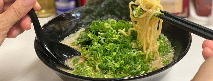 龍ちゃん is one of 食べたいラーメン屋.