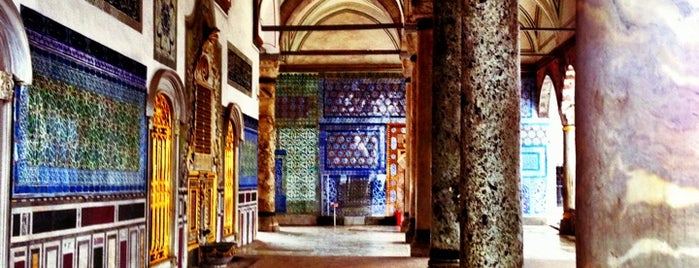 Topkapı Sarayı Müzesi is one of Istanbul.