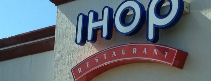 IHOP is one of Lesleyさんのお気に入りスポット.