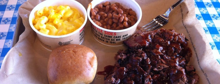 Dickey's Barbecue Pit is one of Lieux qui ont plu à Alan.