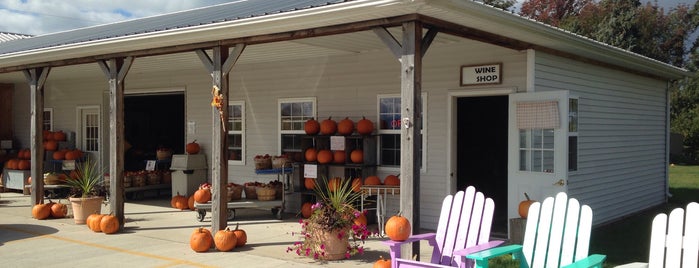 Godfrey Run Farm Market & Cider Mill is one of A & A DAY TRIPPIN.