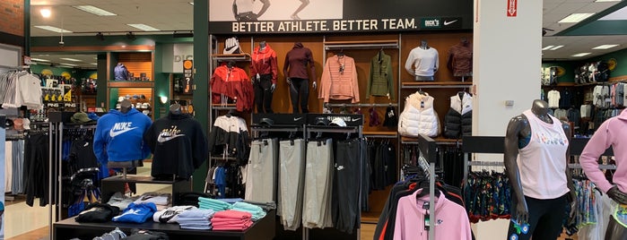DICK'S Sporting Goods is one of PA.