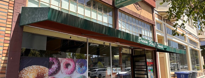 Dream Fluff Donuts is one of Oakland CA.