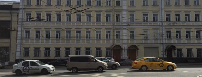 Центр фирменного транспортного обслуживания is one of สถานที่ที่ Aleksandra ถูกใจ.
