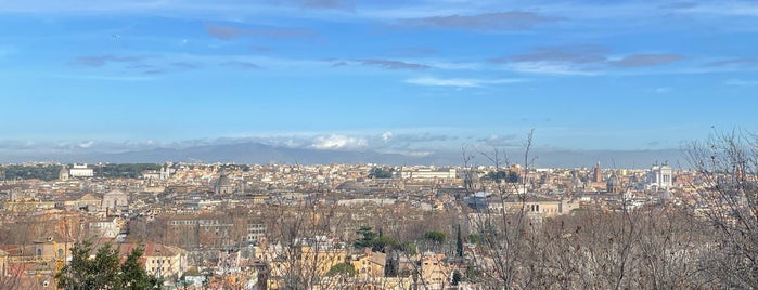 Passeggiata del Gianicolo is one of Roma Spots.