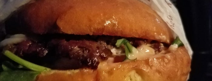 American Steakhouse Burgers is one of Posti che sono piaciuti a Ralf.