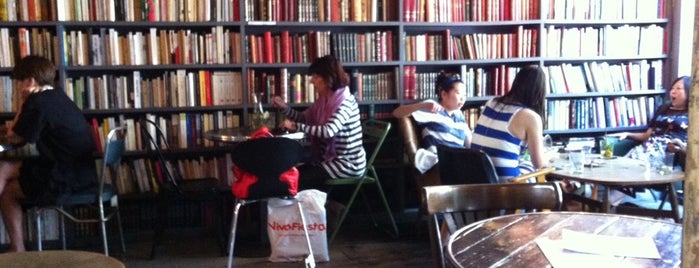 Used Book Café is one of ToDo - Paris Edition.