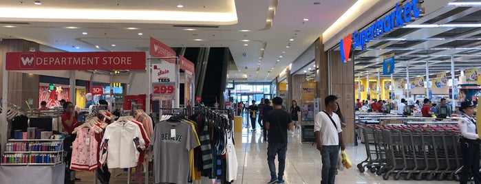 W Mall is one of Tempat yang Disukai Shank.