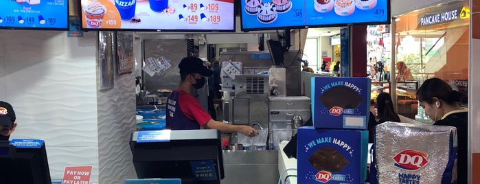 Dairy Queen is one of Gerald Bonさんのお気に入りスポット.