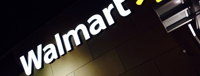 Walmart Supercenter is one of David'in Beğendiği Mekanlar.