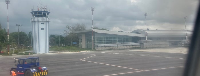 Aeropuerto Guillermo León Valencia (PPN) is one of Spam para corregir.