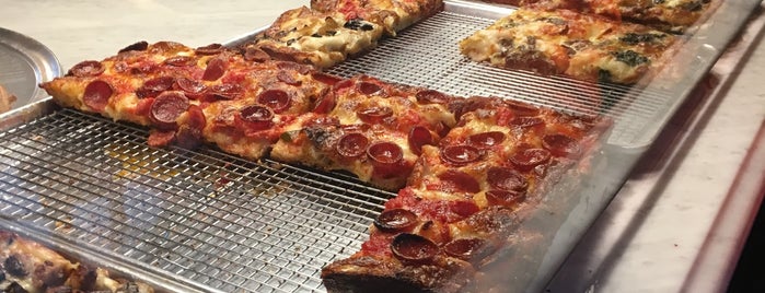 Mama's Too is one of Eater Pizza 2022.