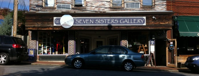 Seven Sisters is one of Tempat yang Disukai Darden.