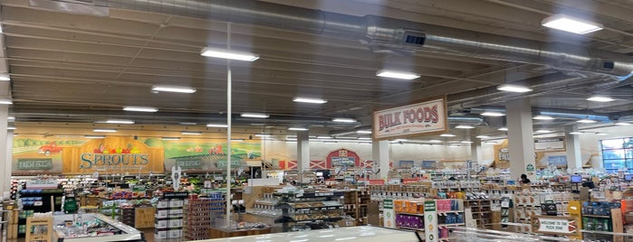Sprouts Farmers Market is one of Oakland.