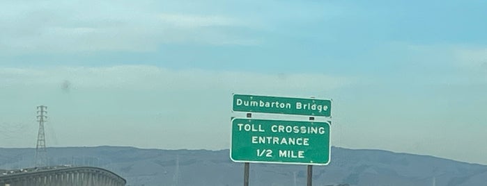 Dumbarton Bridge is one of Danyelさんのお気に入りスポット.