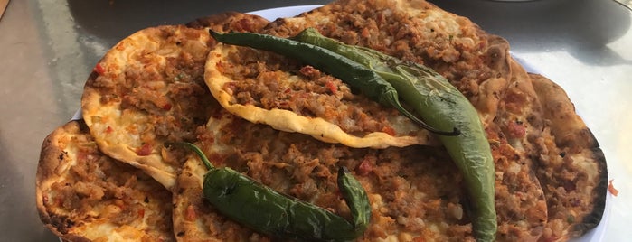 Kardeşler Lahmacun Salonu is one of Gokhan'ın Beğendiği Mekanlar.