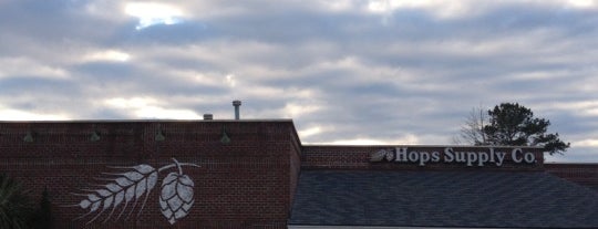 Hops Supply Co. is one of Lugares favoritos de Todd.