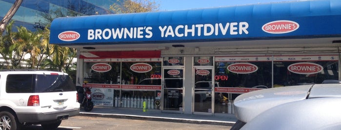 Brownie's Southport Diver is one of Florida Spots.