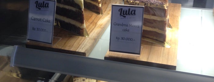 LULA Bakery & Coffee is one of สถานที่ที่ Satrio ถูกใจ.