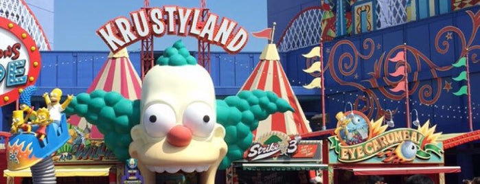The Simpsons Ride is one of Faris’s Liked Places.