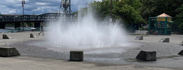 Salmon Street Springs Fountain is one of Oregon.