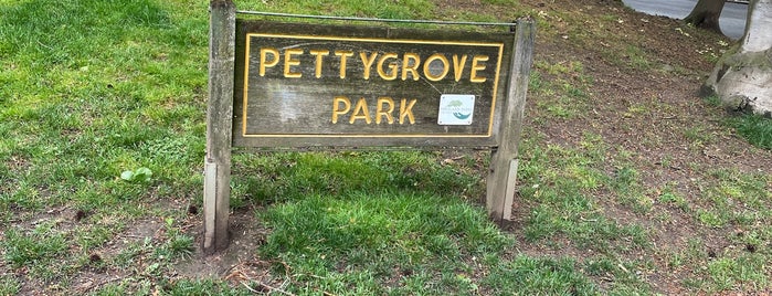 Pettygrove Park is one of Portland Municipal Fountains.