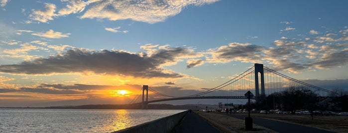 Shore Road Promenade is one of Things to due.