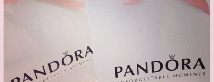 Pandora is one of Gurney Paragon.