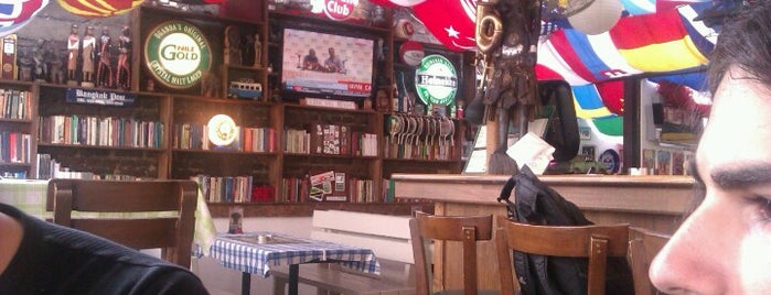 Varuna Gezgin is one of Bar kafe.
