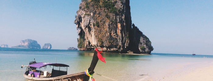 Phra Nang Beach is one of Indrėさんのお気に入りスポット.