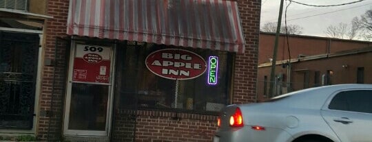 The Big Apple Inn is one of Kimmie's Saved Places.
